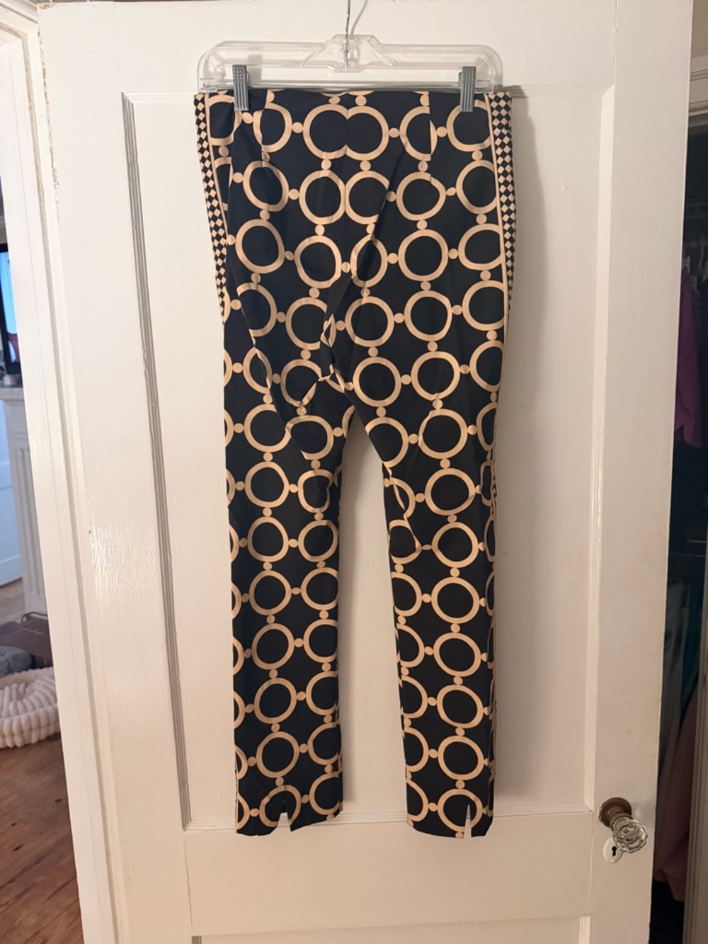 Gretchen Scott Pants M Black & Tan Geometric Print Stretch Slim Leg - Picture 3 of 3